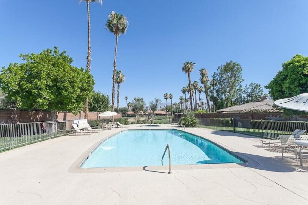 Private Country Club Condo On Awesome Golf Course! Palm Desert Dış mekan fotoğraf